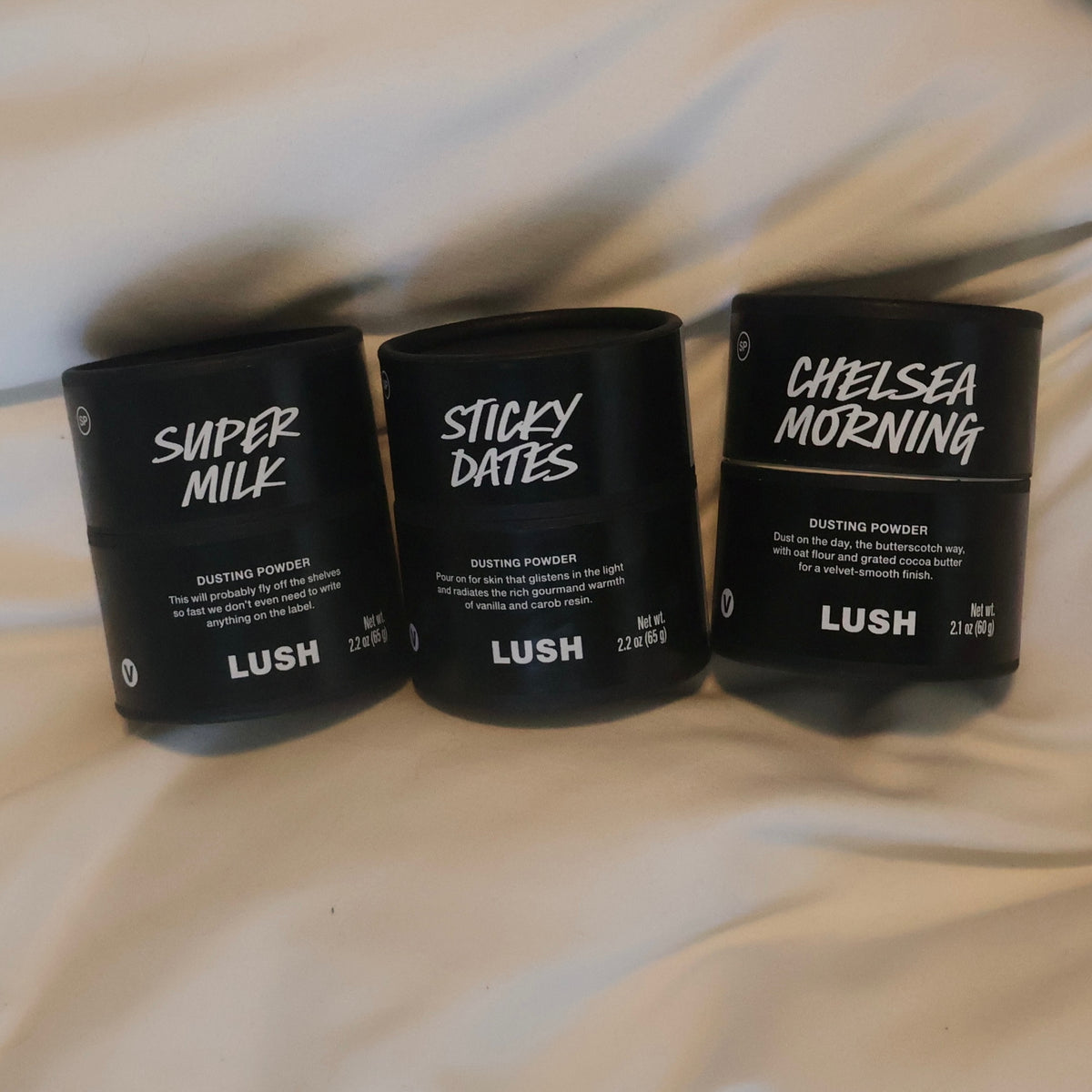 LUSH Dusting Powder